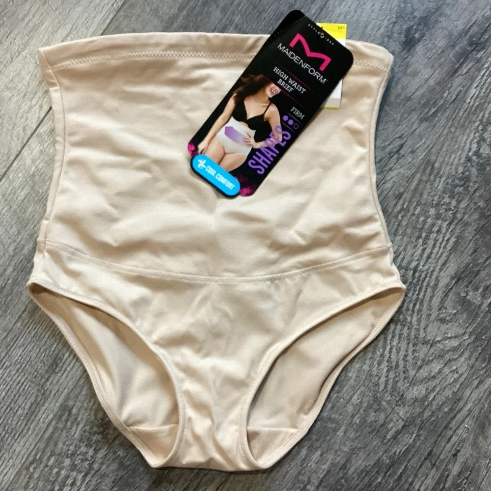 Maidenform Shapes High Waist Brief Size Medium NWT